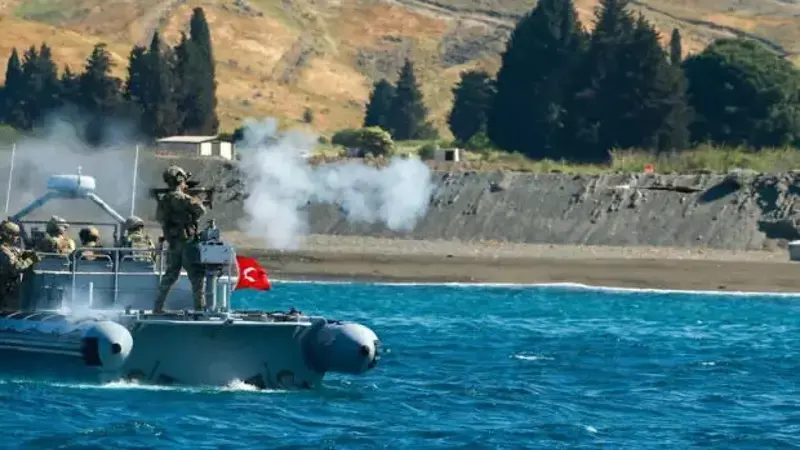 Atina'nın dengesi bozuldu! 'Türkler bizi boğuyor'
