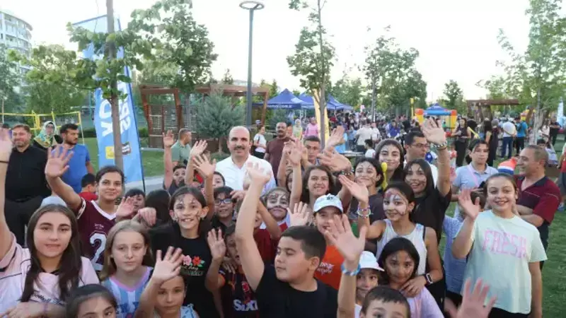 Başkan Altay Parklarda Şenlik Var etkinliğine katılan tüm çocuk ve ailelere teşekkür etti