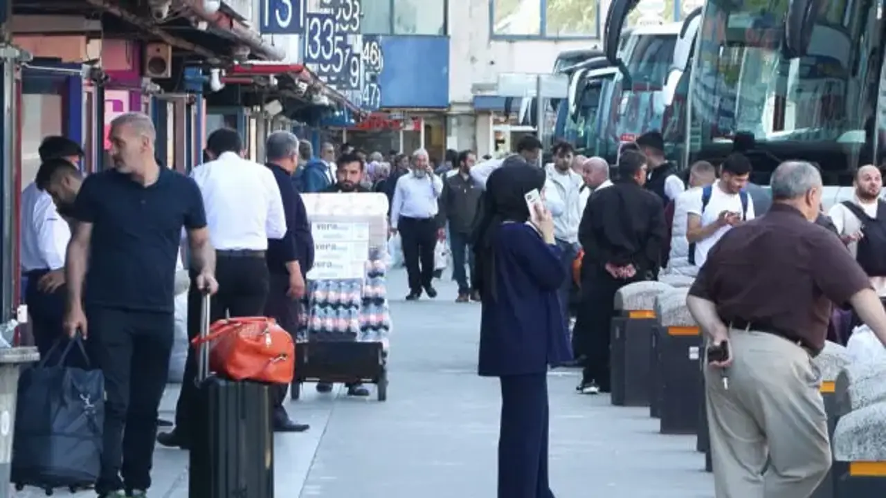 15 Temmuz Demokrasi Otogarı'nda bayram dönüşü yoğunluğu