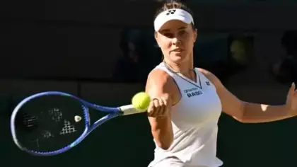 21 yaşındaki Linda Noskova Wimbledon şampiyonu oldu! İlki yaşadı