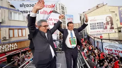 36 yaş küçük sevgilisinin 30 yakınını işe almış: İddiayı yalanlamadılar