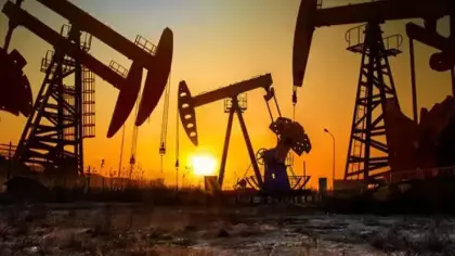 ABD-İran diplomasi beklentisi Brent petrolü 85 doların altına çekti