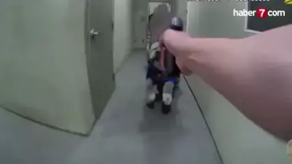 ABD Polisi üzerine saldıran köpeği vurdu! Olayın görüntüleri yayınlandı