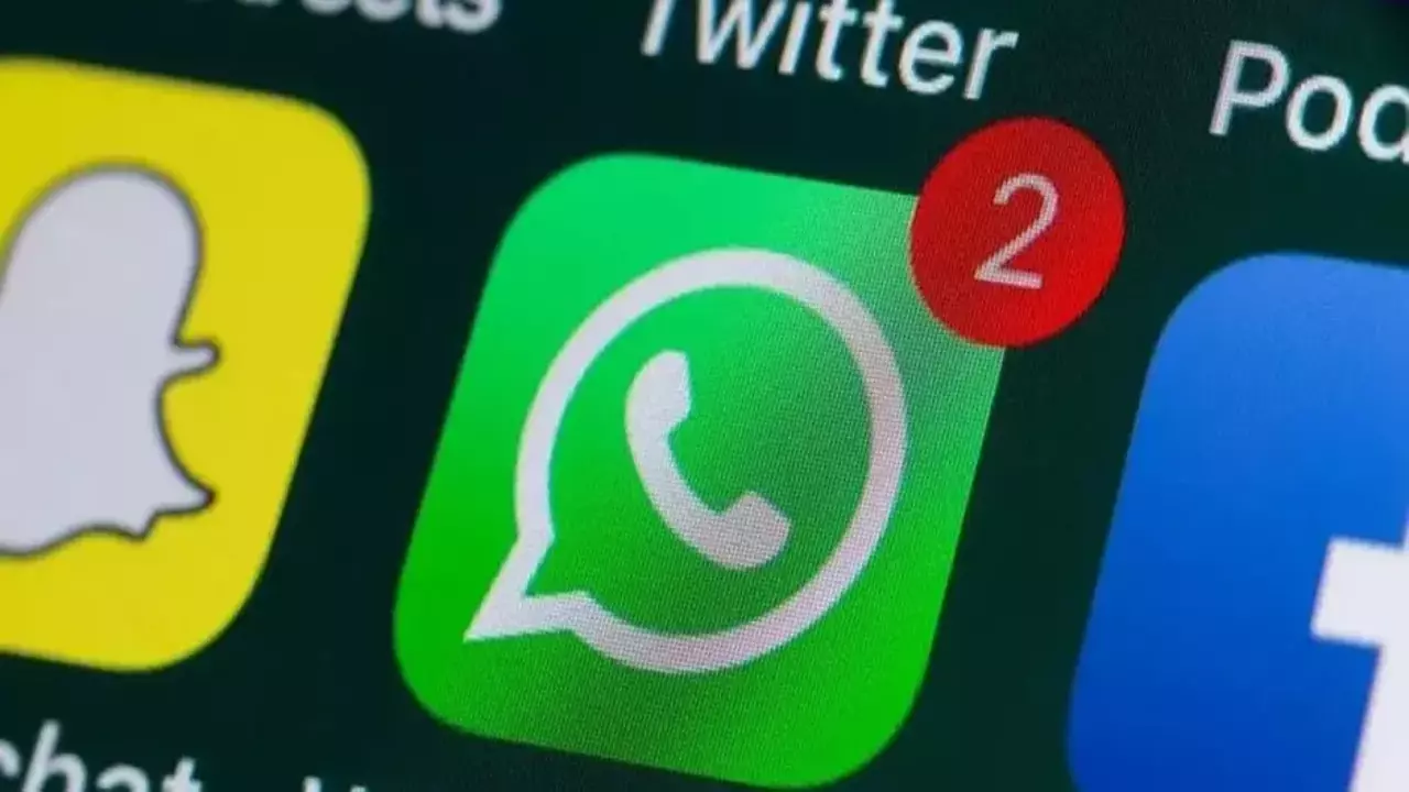 AB'den kritik adım! Bu gruptaki çalışanlara WhatsApp yasaklanıyor...