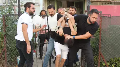 Adana'da hareketli anlar: Polise ateş açıp el bombasının pimini çeken firari yakalandı