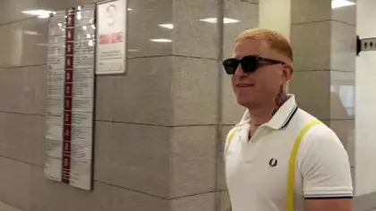 Ahbap yüzsüzlüğü: Gökhan Özoğuz, kumarı bile bile yardım istemiş
