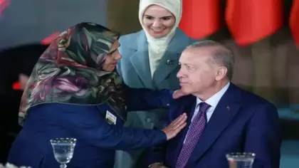 Ahlat'ta anlamlı buluşma! Erdoğan şehit aileleriyle bir araya geldi