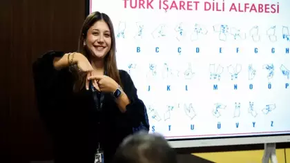 AJet'ten kabin çalışanlarına işaret dili eğitimi