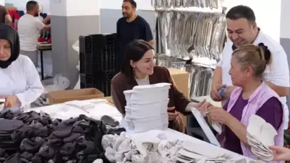 AK Parti İstanbul milletvekillerinden 3 ilçede yoğun saha mesaisi