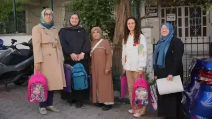 AK Parti İstanbul’dan 11 bin öğrenciye çanta desteği