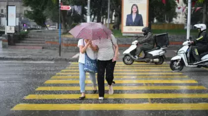 AKOM peş peşe uyarı: İstanbul'da 3 gün boyunca sürecek! Cumartesiye dikkat...