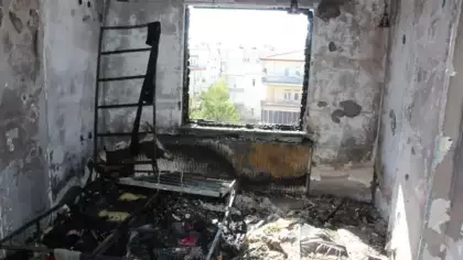Aksaray'da 2 yaşındaki çocuk çakmakla oynarken evi yaktı