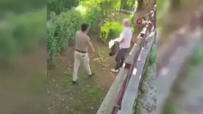 Akşemseddin Hazretleri Türbesi'nin bahçesinde içki içen şahsa vatandaşlar tepki gösterdi