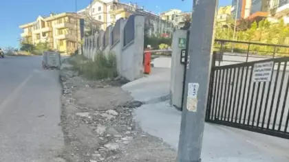 Ankara'nın göbeğinde yollar köstebek yuvasına döndü! Vatandaş isyan etti