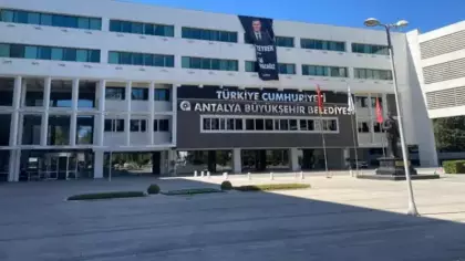 Antalya Büyükşehir Belediyesine yönelik soruşturmada 2 şüpheli tutuklandı