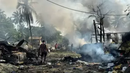 Arakan'a hava saldırısı: Siviller bombalandı