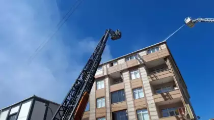 Ataşehir'de korkutan bina yangını!