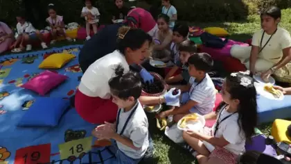 Bağcılar’da yeşillikler içinde kütüphane keyfi! Açık Hava Kütüphanesi yoğun ilgi görüyor