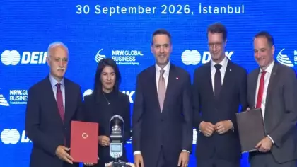 Bakan Bayraktar Almanya’nın göbeğinde ilan etti: Avrupa krizdeyken Türkiye rekor kırdı!