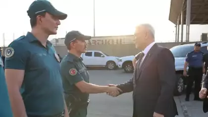 Bakan Bolat, Habur Sınır Kapısı'nda incelemelerde bulundu