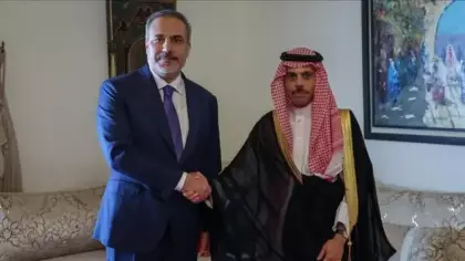 Bakan Fidan Suudi Arabistanlı mevkidaşı ile görüştü