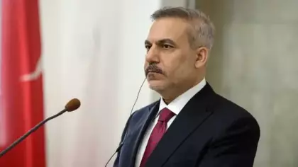 Bakan Fidan'dan telefon trafiği