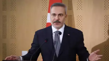 Bakan Fidan'dan YPG'nin feshi kararına ilk yorum: Alandaki karşılığını kontrol edeceğiz