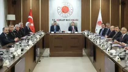 Bakan Gürlek ve Bakan Çiftçi'den siber güvenlik toplantısı