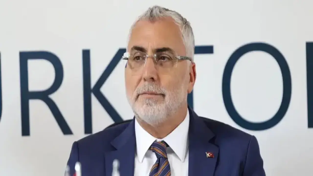 Bakan Işıkhan duyurdu: Gurbetçiler için yeni kanuni düzenleme yolda!