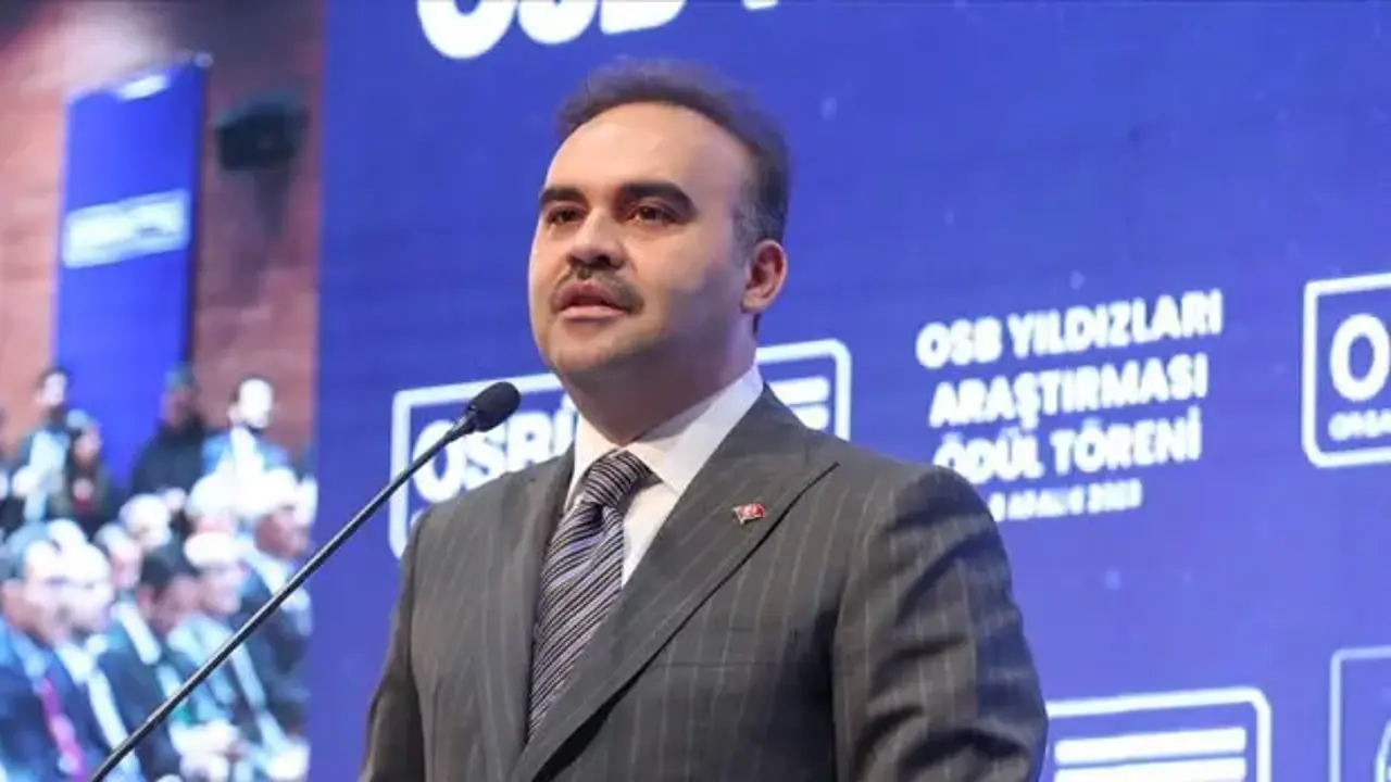 Bakan Kacır, 21. KOBİ Zirvesi'nde konuştu