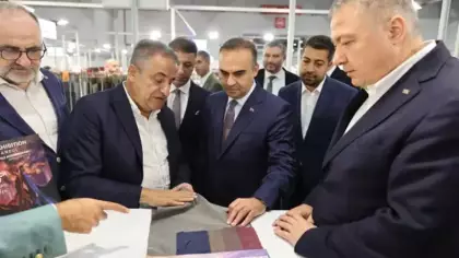 Bakan Kacır'dan Texhıbıtıon İstanbul Kumaş, İplik ve Tekstil Aksesuarları Fuarı’nı ziyaret