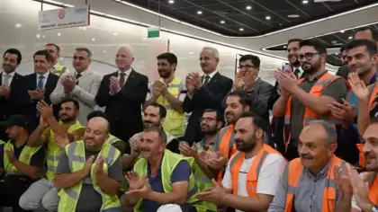 Bakan Uraloğlu ulaşımda peş peşe rekorlar kırıyoruz: 37 milyon yolcu taşıdık!
