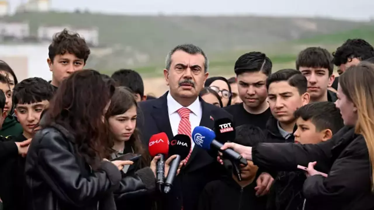 Başkan Erdoğan'dan talimat! Bakan Tekin duyurdu! Okullarla ilgili yeni kararlar