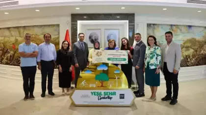Başkan Şahin, uluslararası başarı elde eden öğrencileri ağırladı