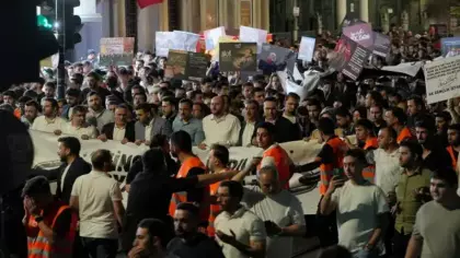Beyazıt'tan Ayasofya'ya akın... AK Parti'den 6. yıla özel yürüyüş!