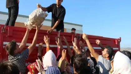 Binlerce liraya satabilirdi: Çiftçi ürünlerini ücretsiz dağıttı!