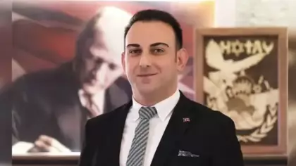 Bir belediye başkanı daha Yeni Parti'ye geçti! CHP'den istifa etti