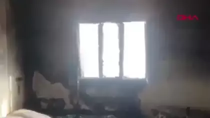Çakmakla oynayan çocuk, yangın çıkardı
