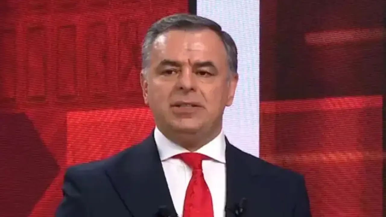 CHP Kars il binası alımında 10 milyon liralık vurgun iddiası: Özel'in önünü kesip anlattı