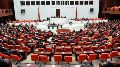 CHP’den ayrılan milletvekillerinin ardından Meclis’teki sandalye dağılımı
