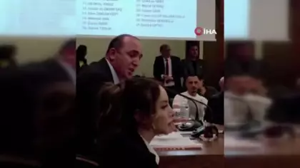 CHP'den istifa eden Konyaaltı Belediye Başkanı Kotan'ın katıldığı meclis toplantısında gerginlik yaşandı