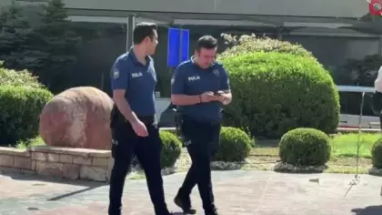 CHP’li Buca Belediyesinde 150 milyonluk haciz şoku: İcra ekipleri makam odalarına girdi