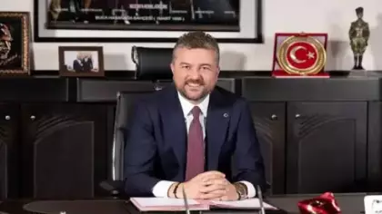 CHP’li Buca Belediyesi'nde yeni skandal: İcraatları eleştiren simitçiye dayak!