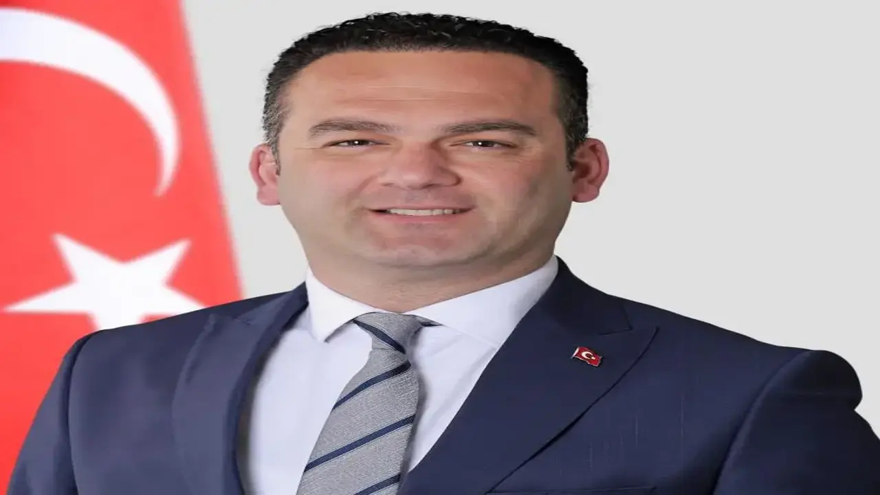 CHP'li eski belediye başkanı Hasbi Dede'ye cinsel tacizden hapis cezası! Mahkeme kararını verdi