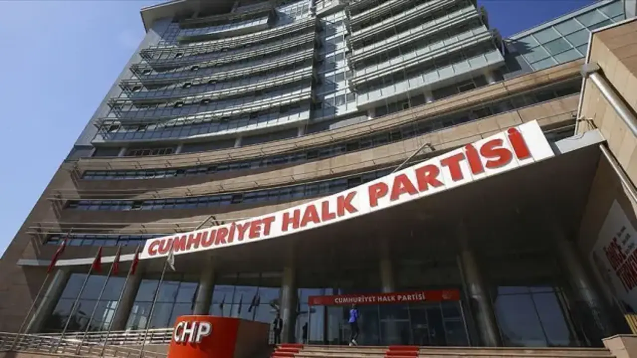 CHP’nin karanlık odaları deşifre oldu: Adaylık borsasında eurolar havada uçuşuyor
