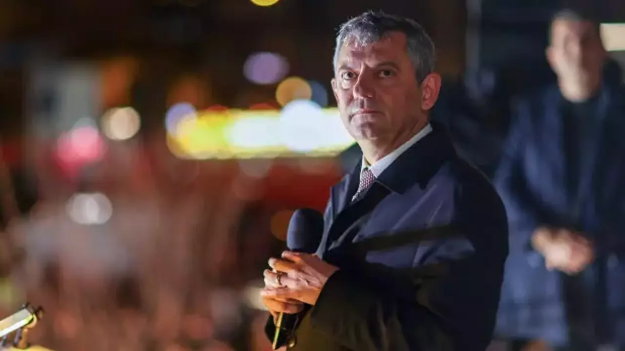 CHP'yi 'itiraf' korkusu sardı: Dört bir yanı yasak aşklarla çevrili ama 'savunmak zorunda'