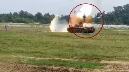 Çin yapımı tank Bangladeş'teki tatbikatta infilak etti: 2 asker öldü