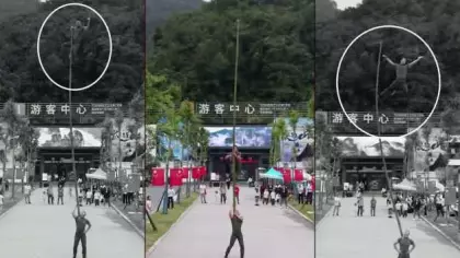 Çinli askerlerden metrelerce yüksekte denge şovu