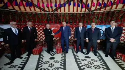 Cumhurbaşkanı Erdoğan ve Devlet Bahçeli Ahlat Selçuklu Kabristanı'nda