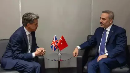 Dışişleri Bakanı Fidan, İngiliz mevkidaşı ile görüştü